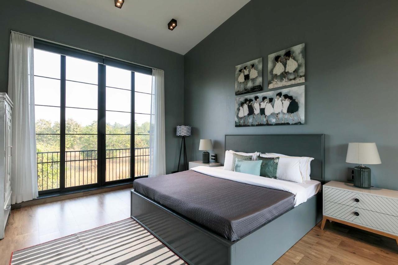 Stayvista At The Charcoal Villa Luxury Collection Alībāg Exterior foto