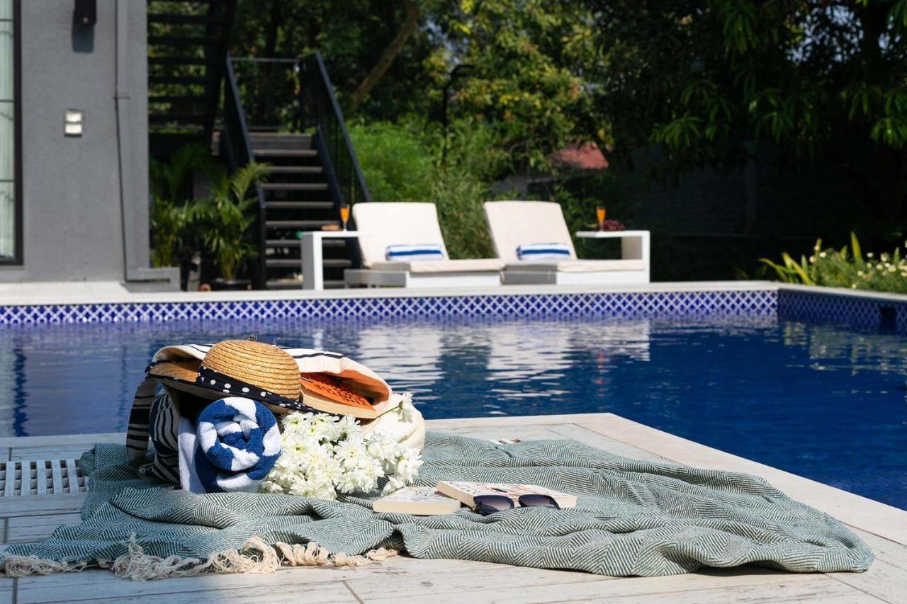 Stayvista At The Charcoal Villa Luxury Collection Alībāg Exterior foto